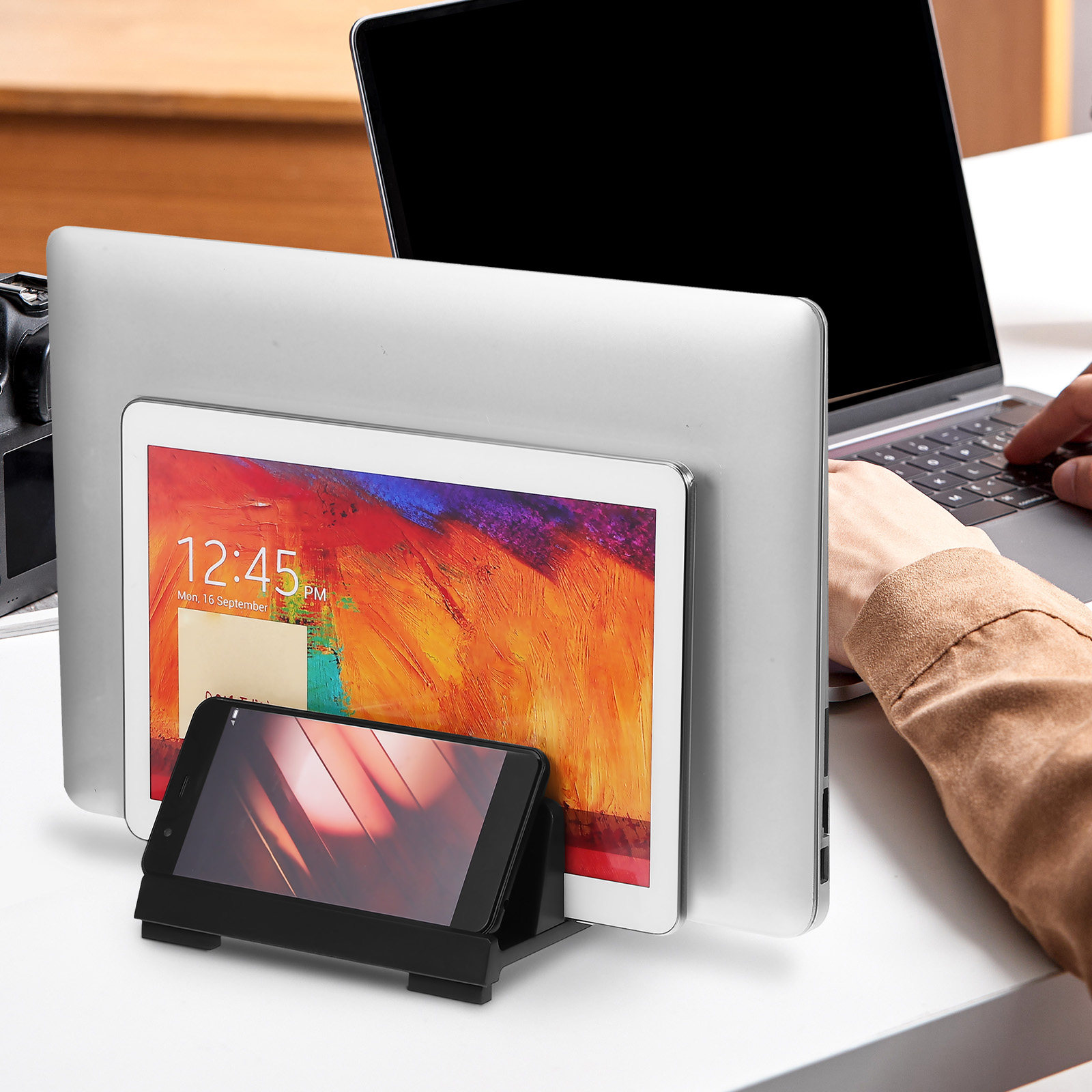 Vertical Laptop Stand - Support vertical réglable pour ordinateur portable,
