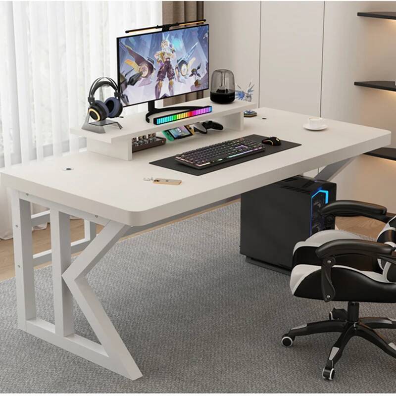 Table de bureau de jeu en form - Desk Setup Monitor And Laptop avis et prix