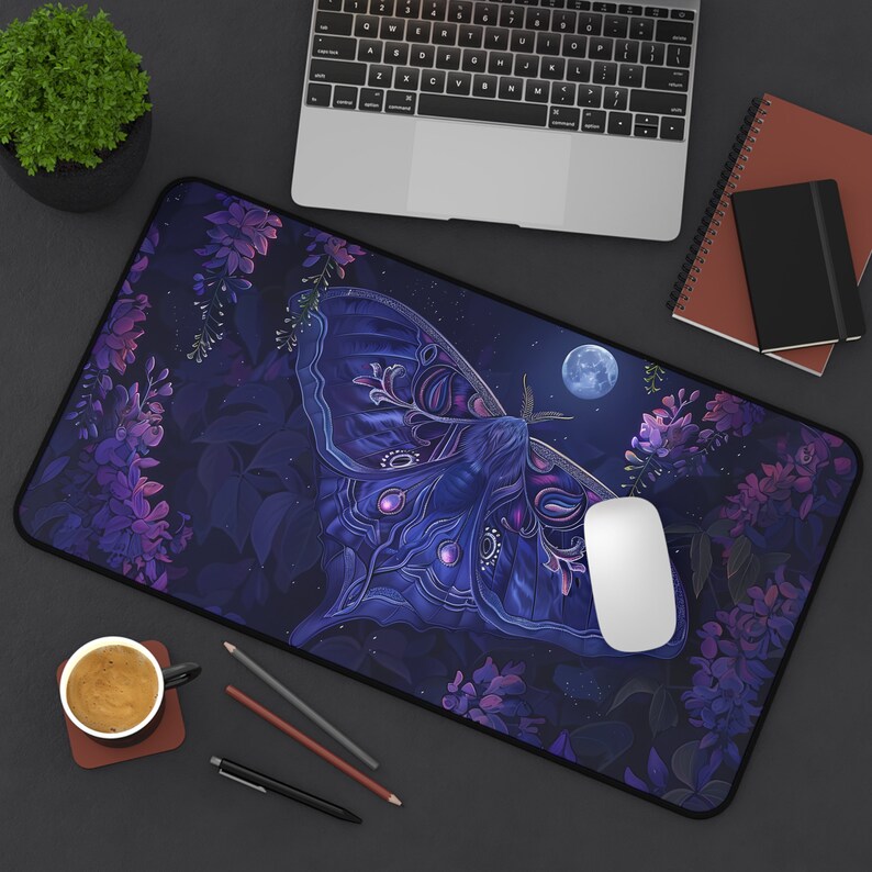 Tapis de bureau motif papillon - Desk Setup With Plants avis et prix