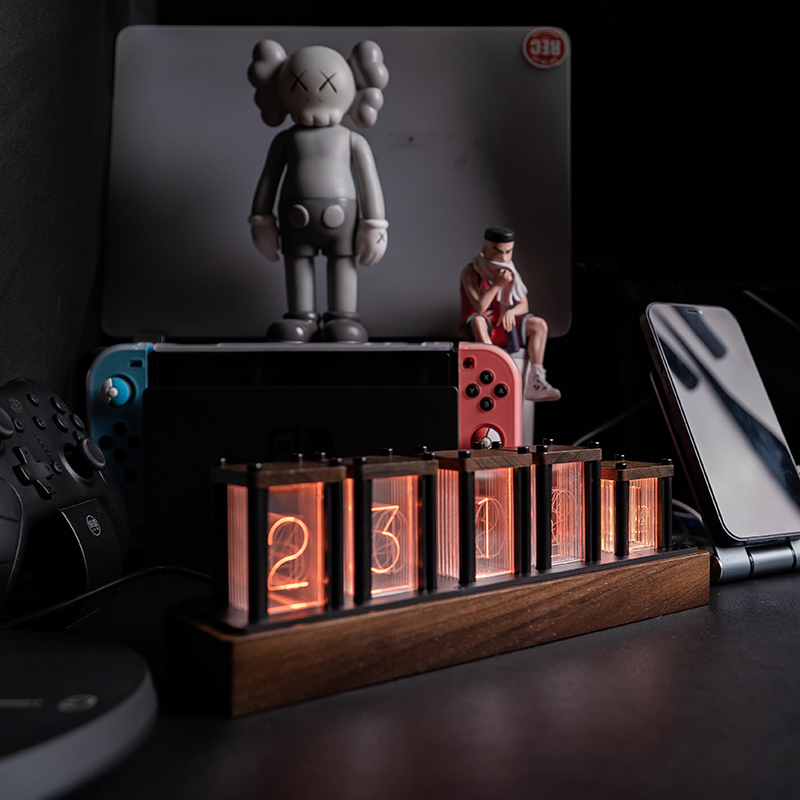 Horloge à Tube Nixie simulée r - Desk Setup Youtube avis et prix